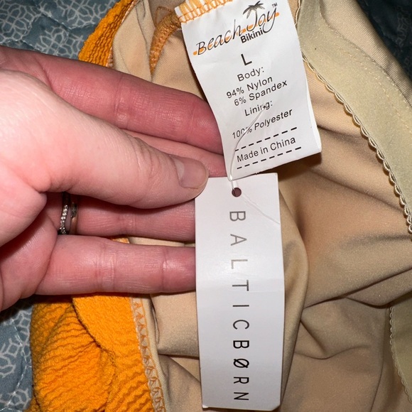 Baltic born one piece - Picture 5 of 7